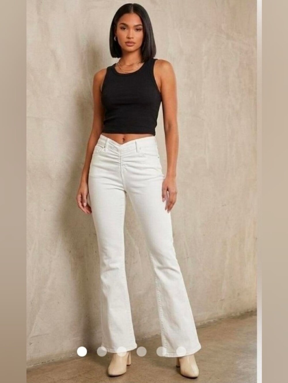 Title: BDG Urban Outfitters V-Front Ruched Flare Jeans - White - Size 27